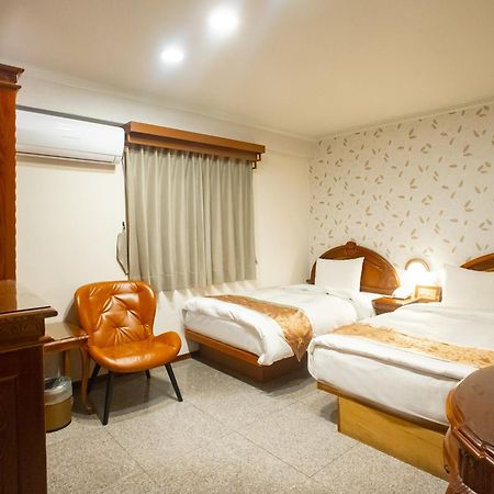 เหมย เจีย เหมย โฮเต็ล Hotel เจียวซี ภายนอก รูปภาพ